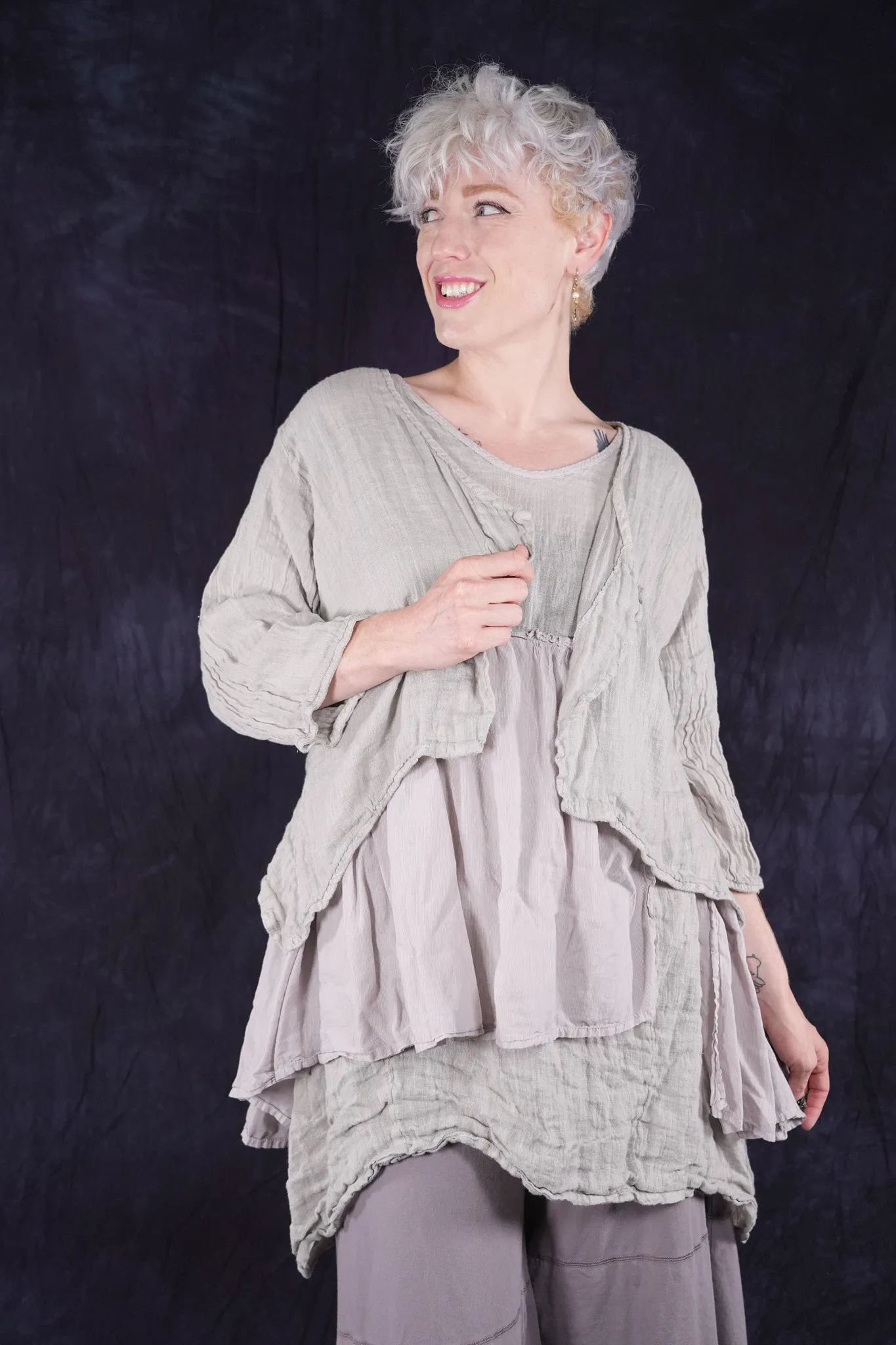 5316 Cheerful Cardi Clouds