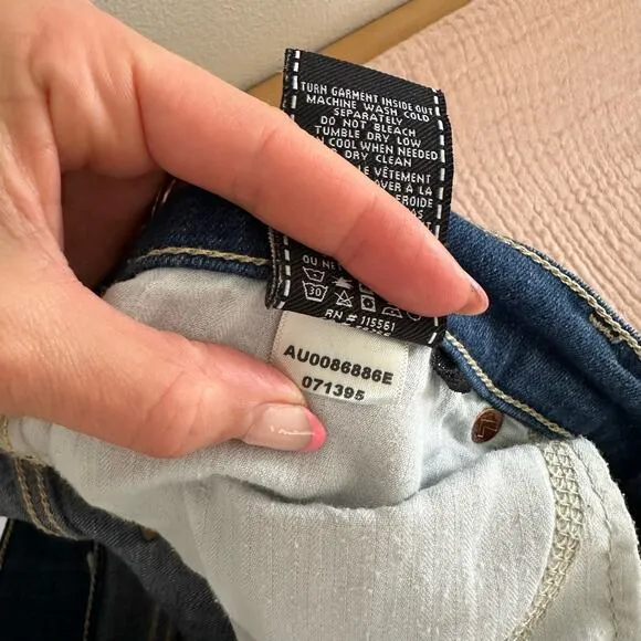 7 For All Mankind Josefina Skinny Boyfriend Jeans 30 $188