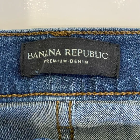 Banana Republic Slim Straight Jeans Medium Blue Sz 28P