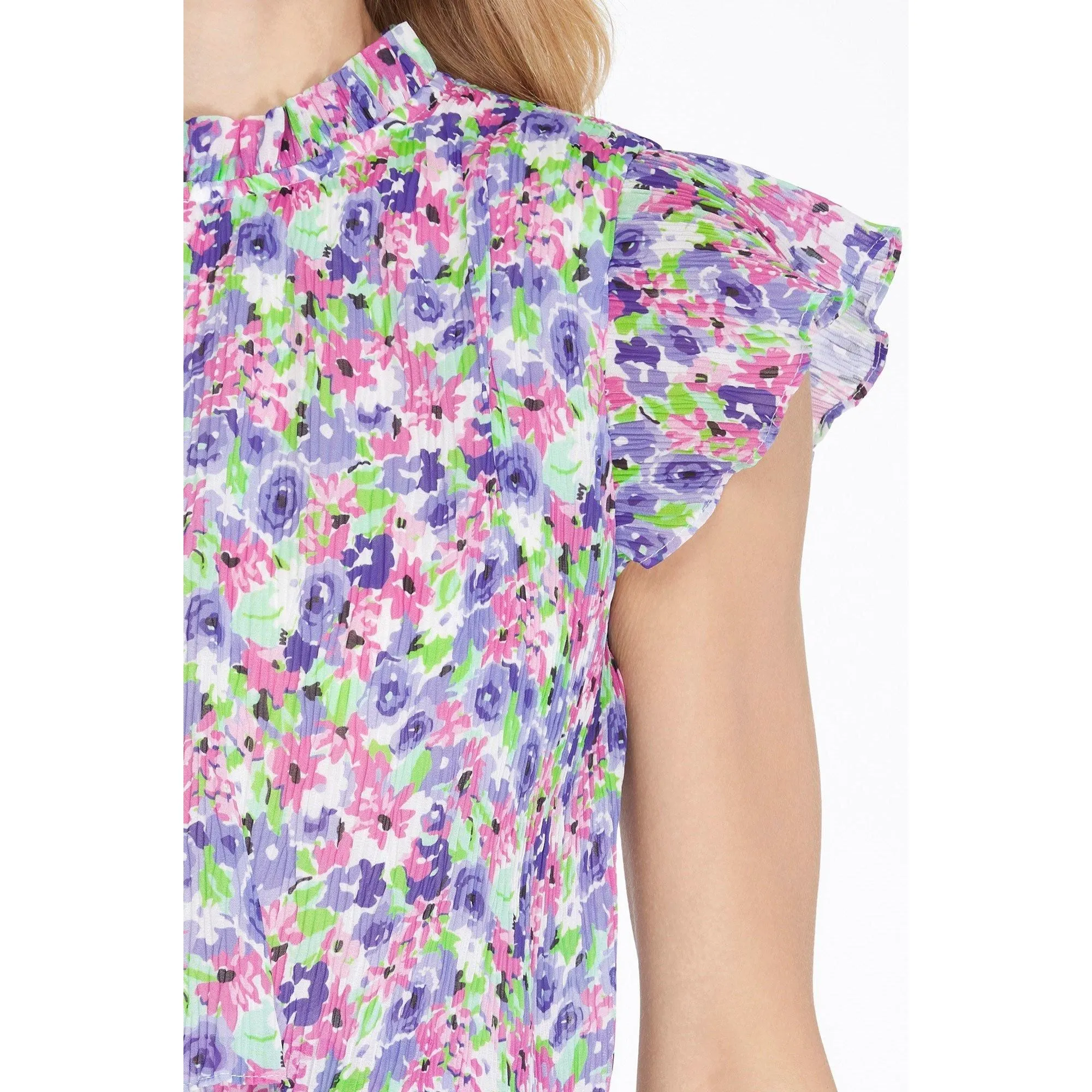 Cap Sleeve Tiered Floral Print Plisse Dress