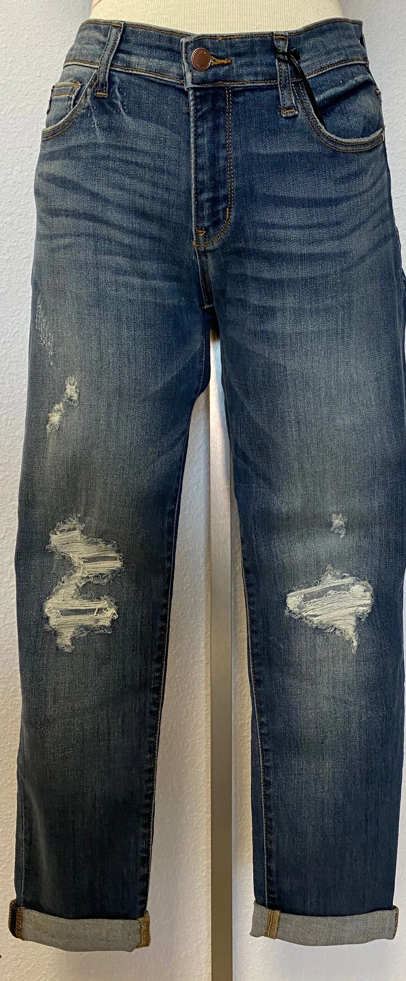 CUFFED DESTROY BOYFRIEND JEANS