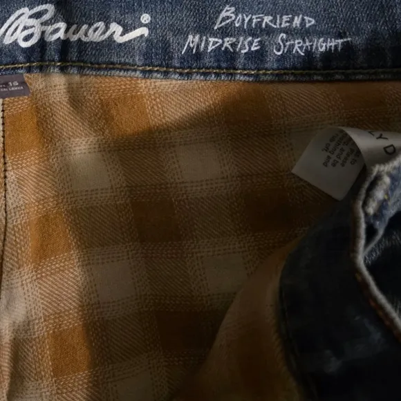 Eddie Bauer Women's Boyfriend Mid-Rise Straight Flannel Lined Jeans Sz 16