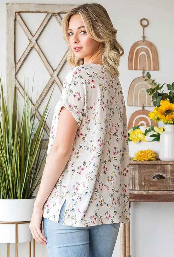 FLORAL PRINT TOP WITH SHORT SLEEVES