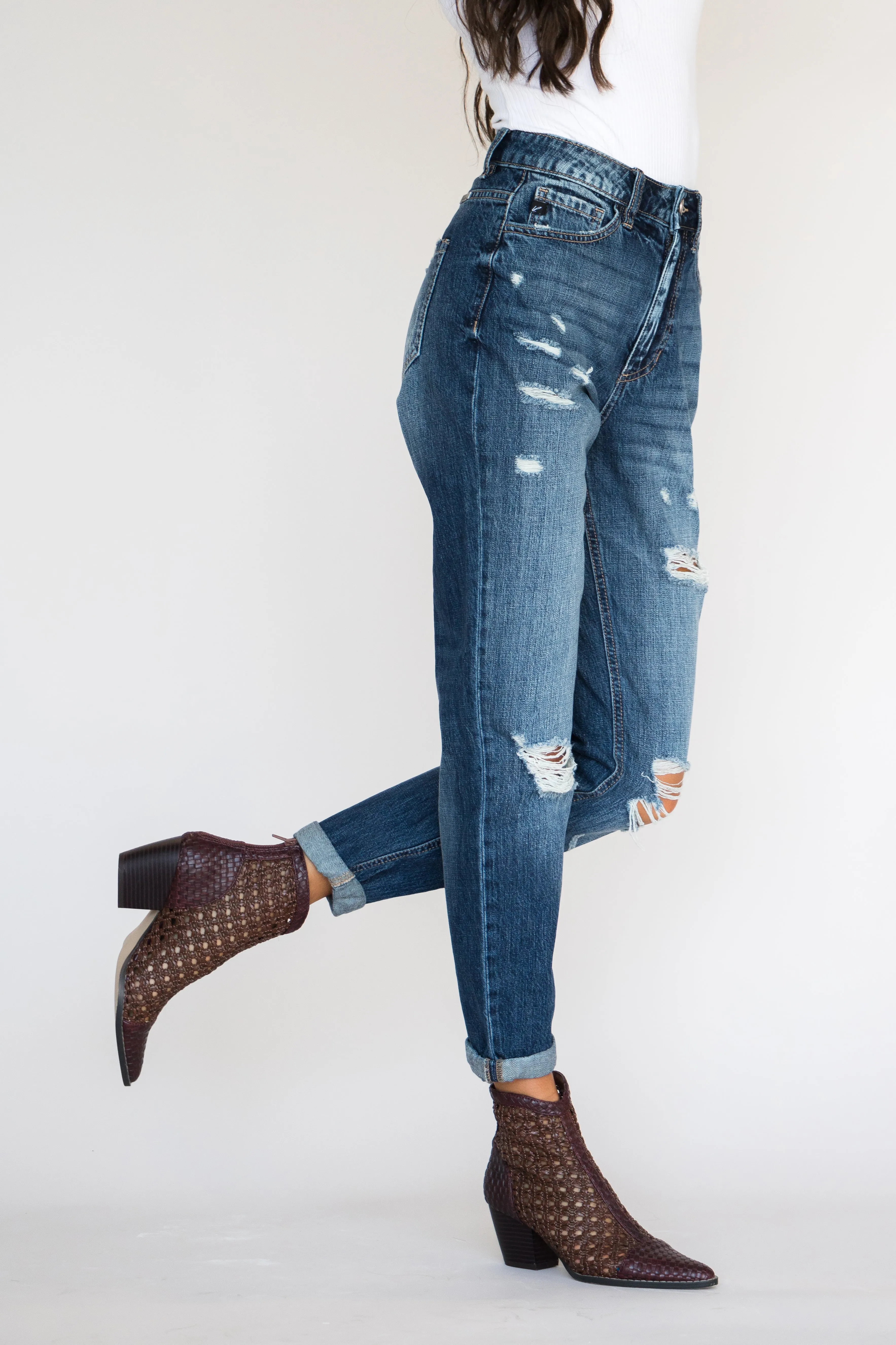 Hotline High Rise Girlfriend Kancan Jean