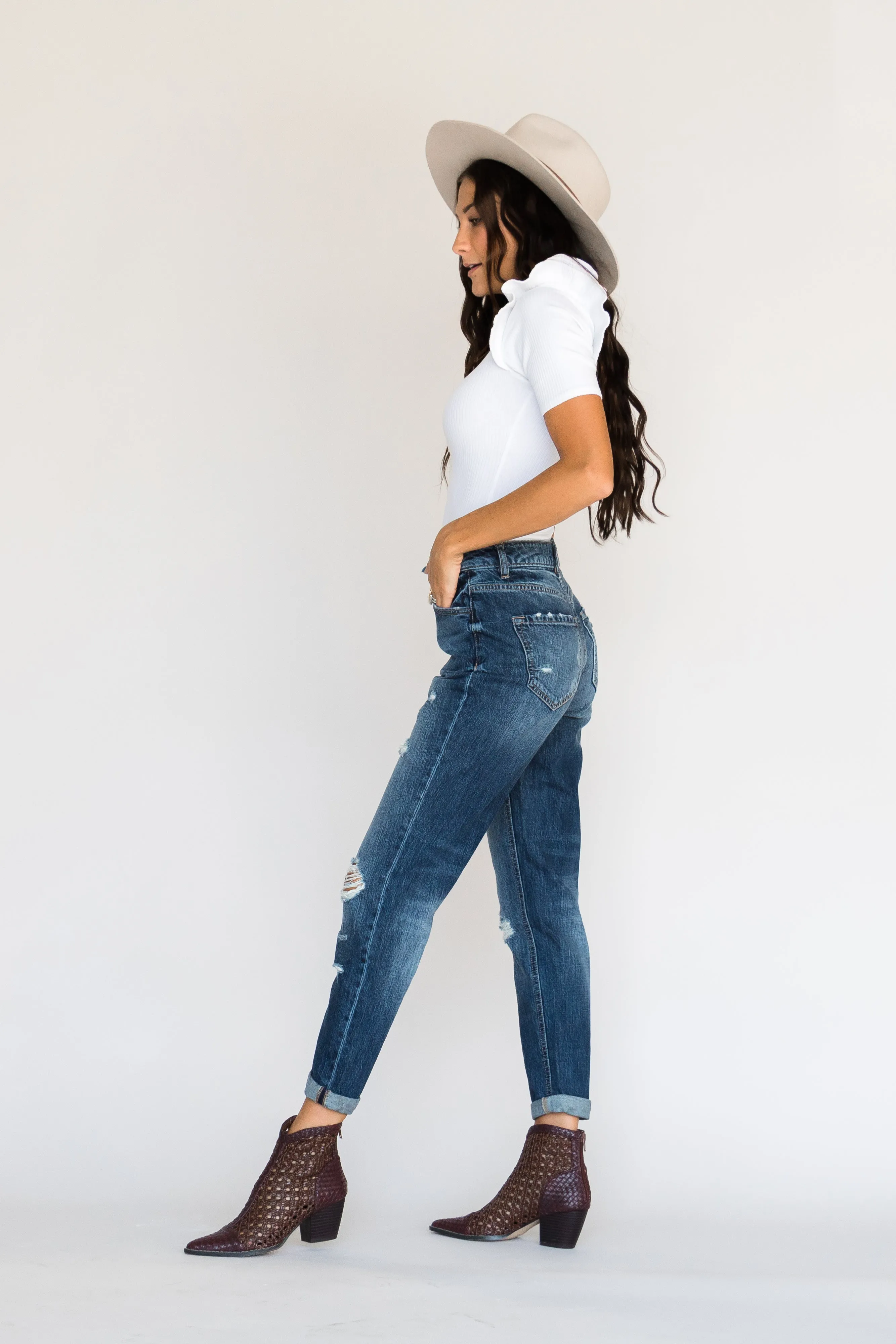 Hotline High Rise Girlfriend Kancan Jean