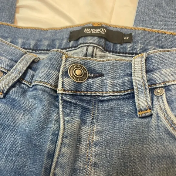 Hudson Jeans Low Rise Size 29 Blue Nico Straight Leg distress Med Wash Jeans