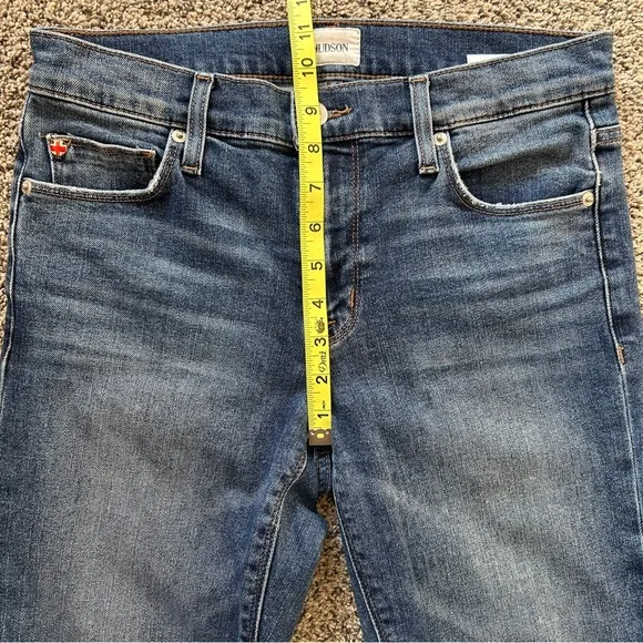 Hudson // Natalie Mid Rise Slim Boyfriend Crop Jeans, size 26