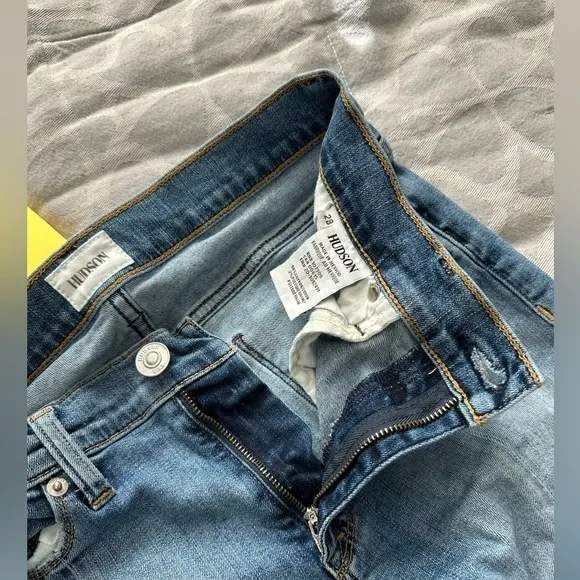 Hudson Nico Mid-rise Ankle Straight Jeans with Slit Size 28