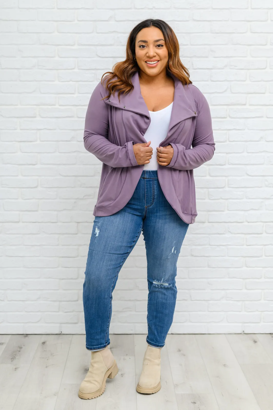 JUDY BLUE Nikki Mid-Rise Destroyed Boyfriend Jeggings