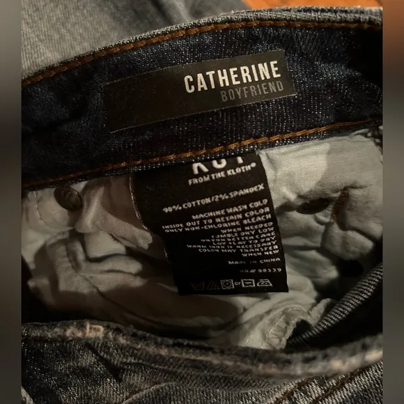 KUT from the Kloth Catherine Boyfriend Jeans Pants Sz 2