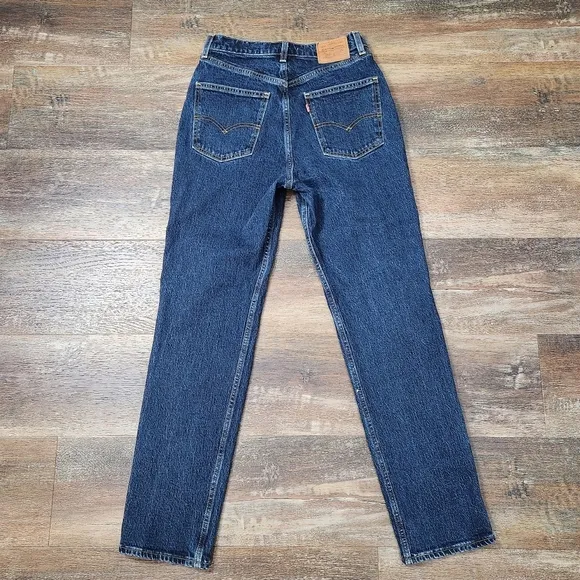 LEVI&quot;S 70s SLIM STRAIGHT LEG JEANS SIZE 28