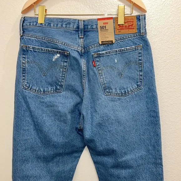Levi’s 501 Crop Jean