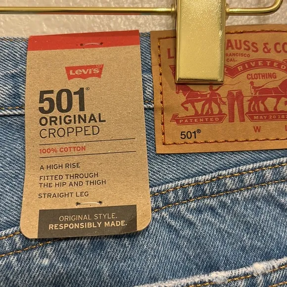 Levi’s 501 Crop Jean