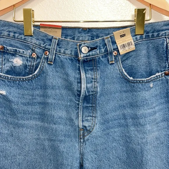 Levi’s 501 Crop Jean