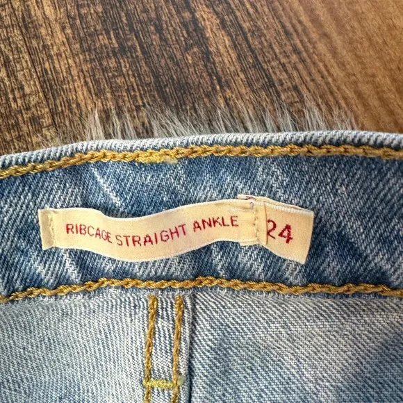 Levi’s RIBCAGE STRAIGHT ANKLE WOMEN'S JEANS