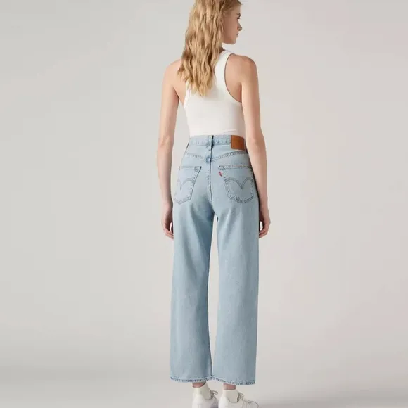 Levi's Women's Ribcage Straight Ankle Jeans