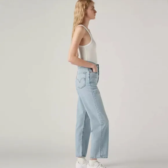 Levi's Women's Ribcage Straight Ankle Jeans