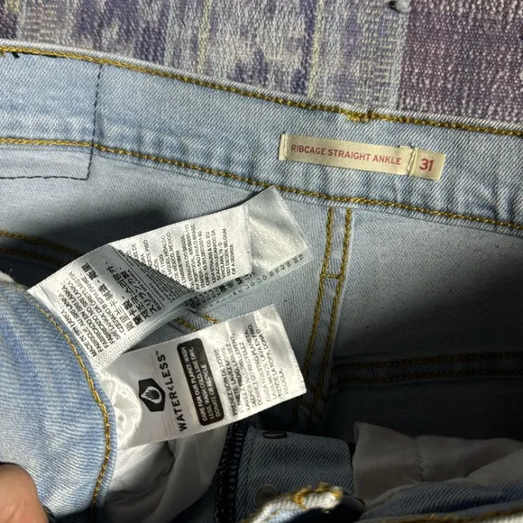 Levi's Women's Ribcage Straight Ankle Jeans