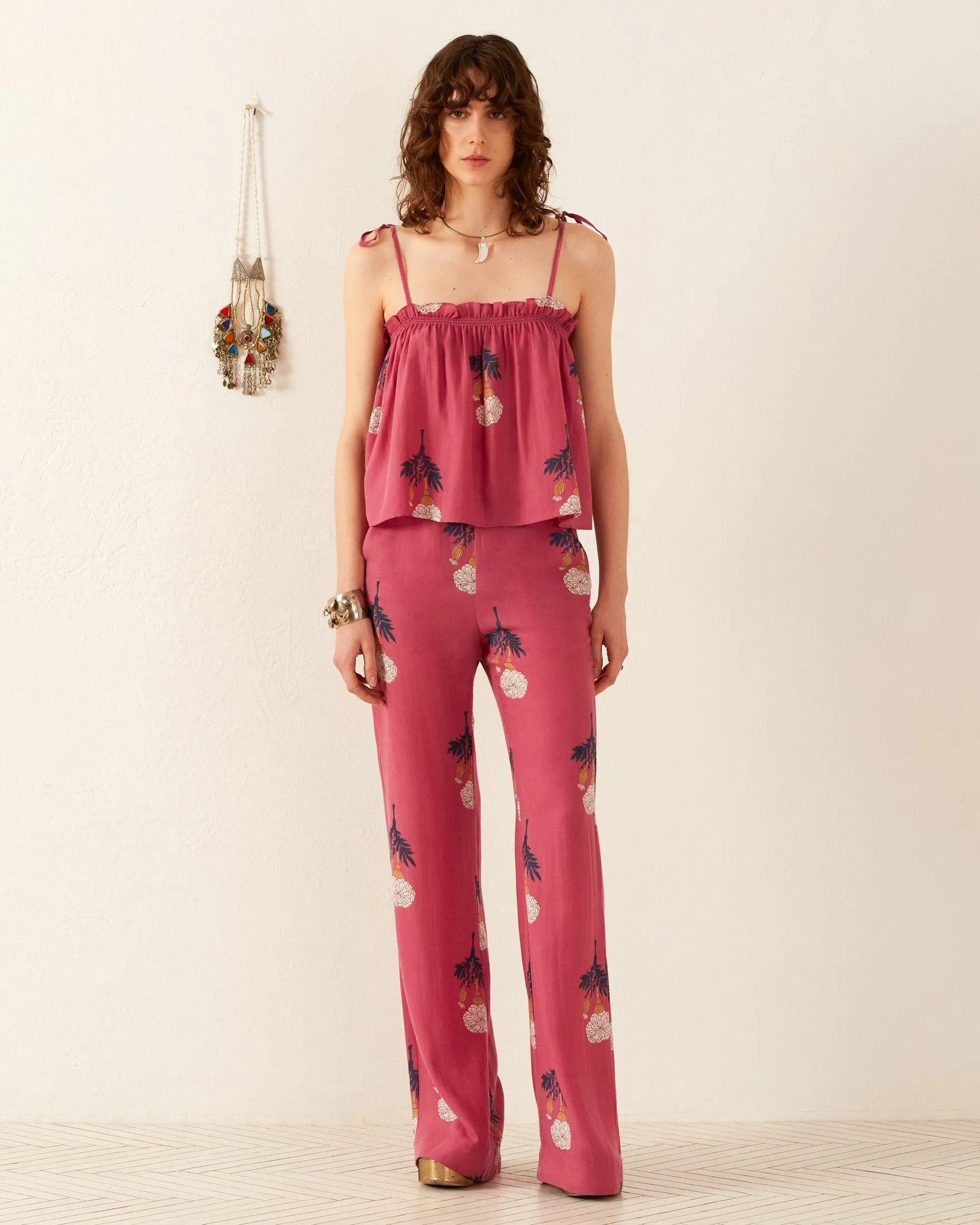 Lila Hibiscus Rose Top