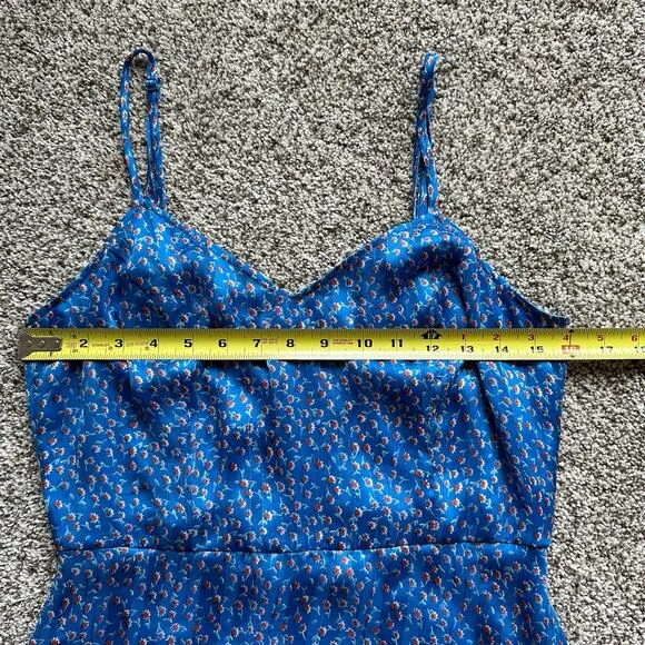 Lulu's Dreams of Love royal blue &amp; red floral sleeveless midi dress size M