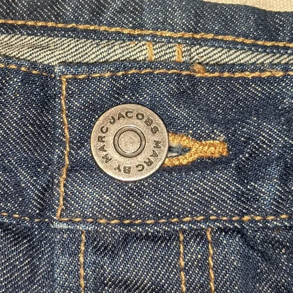 Marc by Marc Jacobs Annie Boyfriend Crop Jeans