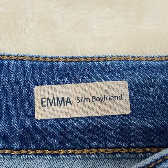 MAVI / Emma Slim Boyfriend Medium Washed Highrise Jeans Size 32