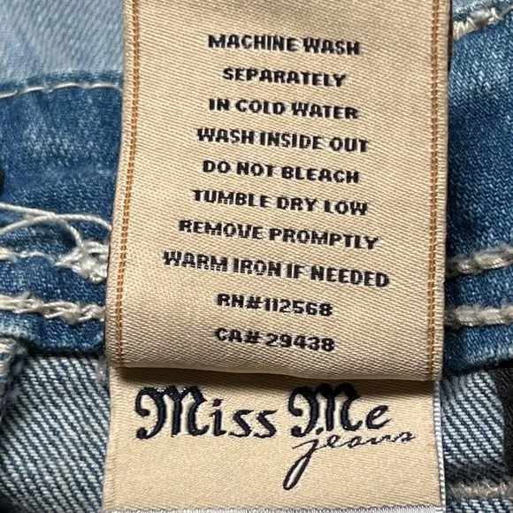 Miss Me Womens Boyfriend Capri Jeans Mid Rise Blue Denim JB5014P8 Size 25