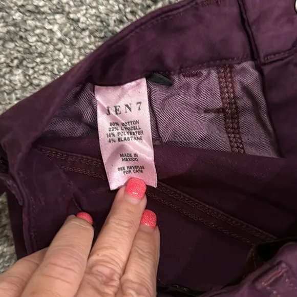 NWOT Jen 7 by 7 For All Mankind purple jeans. Size 6. Straight leg.