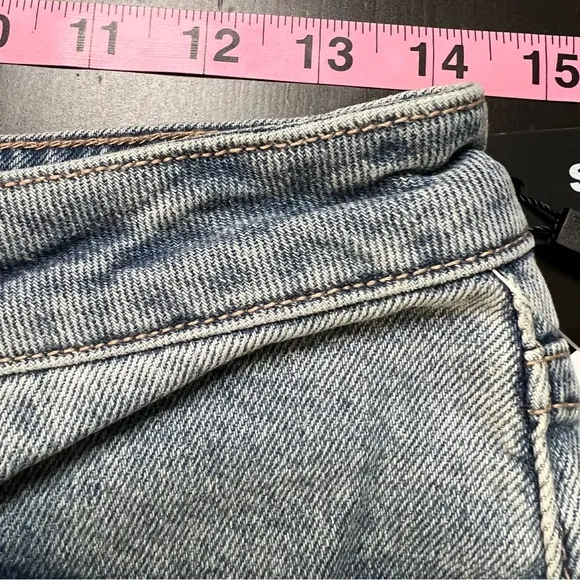 NWT ARTICLES OF SOCIETY MEDIUM WASH RENE STRAIGHT LEG JEANS SIZE 28
