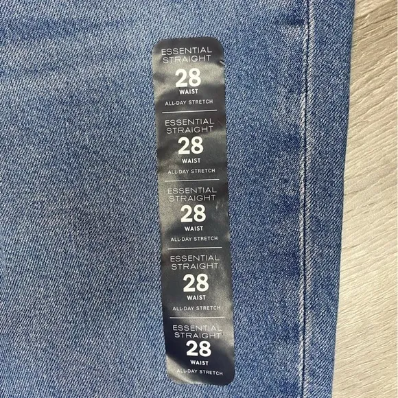NWT J. Crew Essential Straight Leg All-Day Stretch Jeans