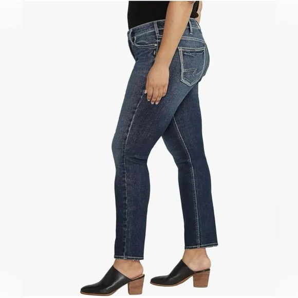 NWT SILVER jeans size 22W Britt Curvy Fit Low Rise Straight Leg Jeans 💙