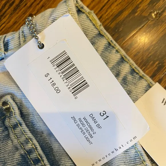 NWT WeWoreWhat Women's‎ Dani Boyfriend Jeans Size 31