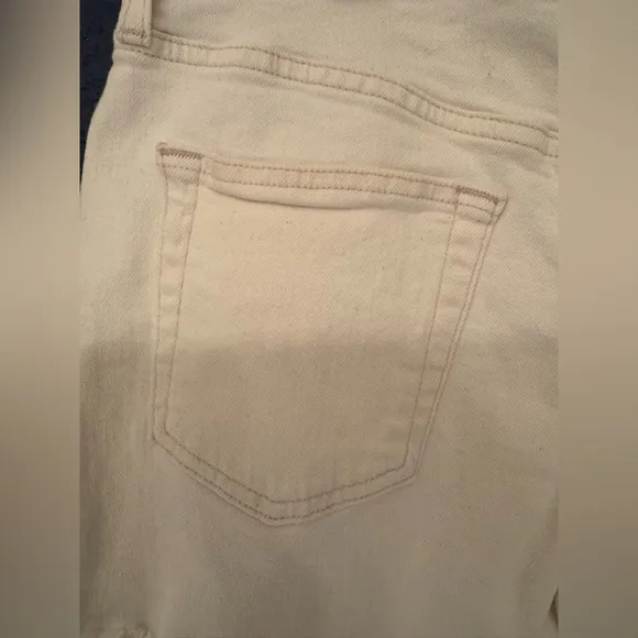 Outerknown Fillmore Boyfriend S.E.A. Women Off White Denim Shorts Size 28