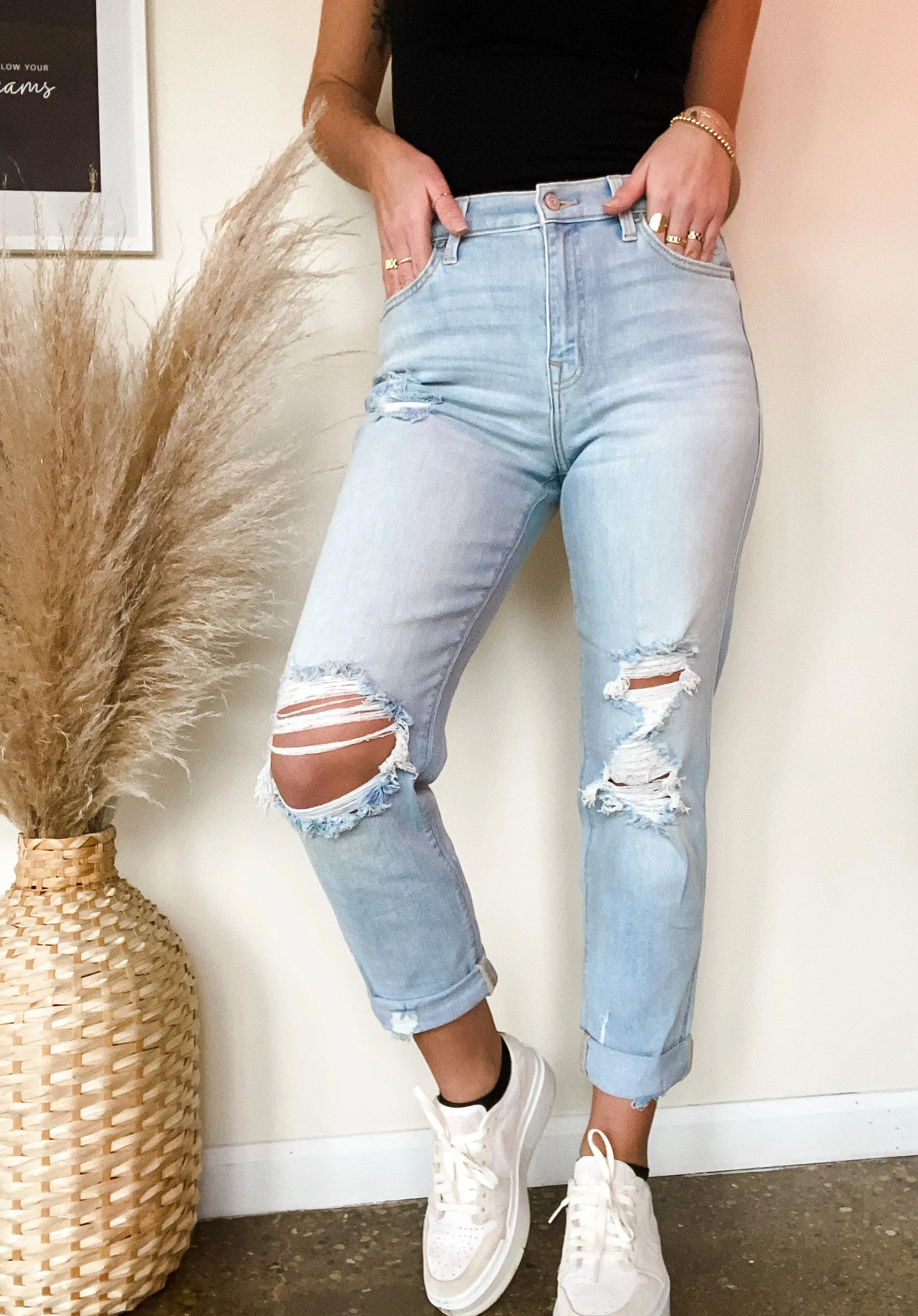 ROCKY HIGH RISE BOYFRIEND JEANS-LIGH WASH
