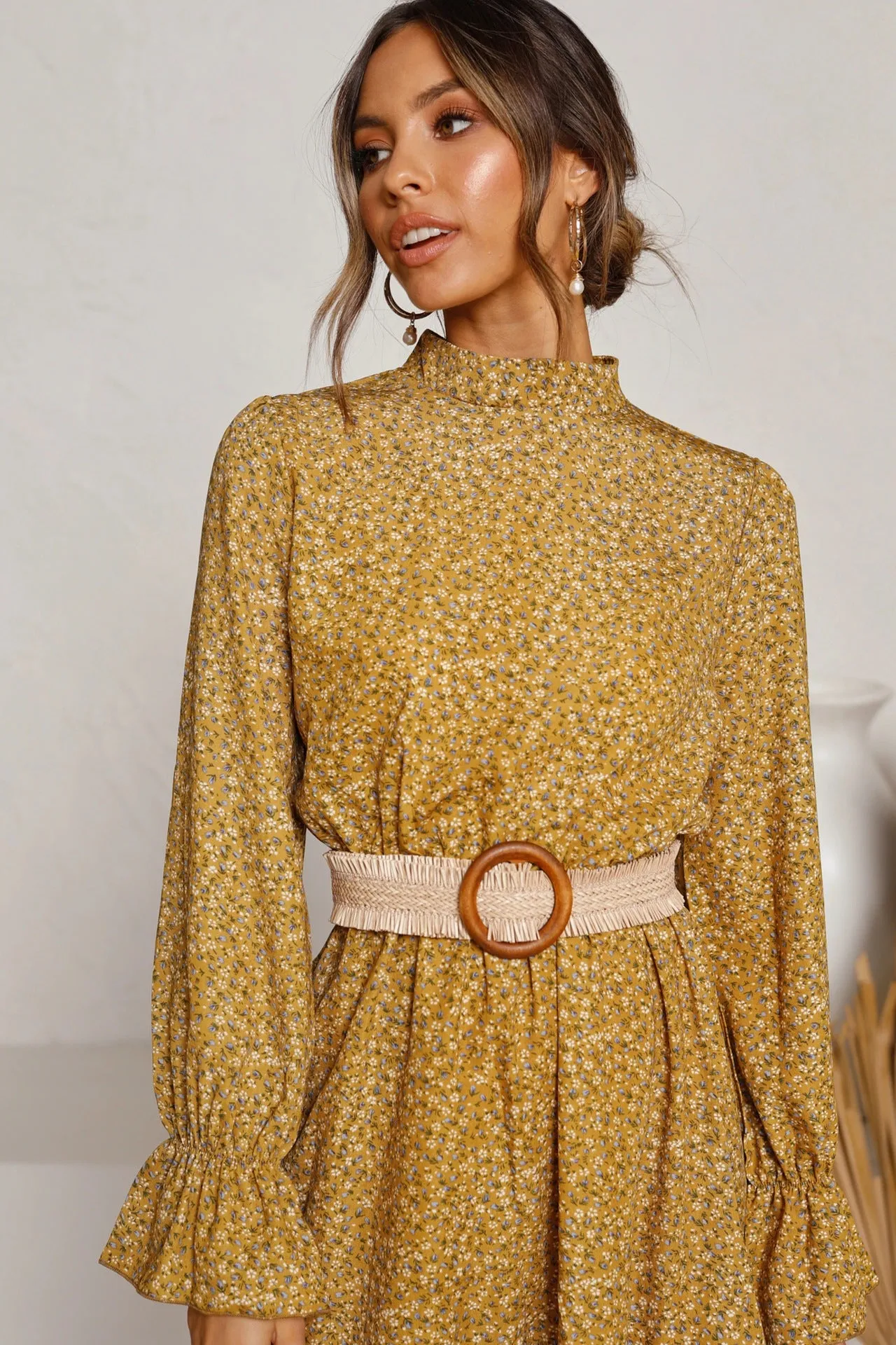 Round Neck Ruffles Floral Long Sleeves Mini Dresses