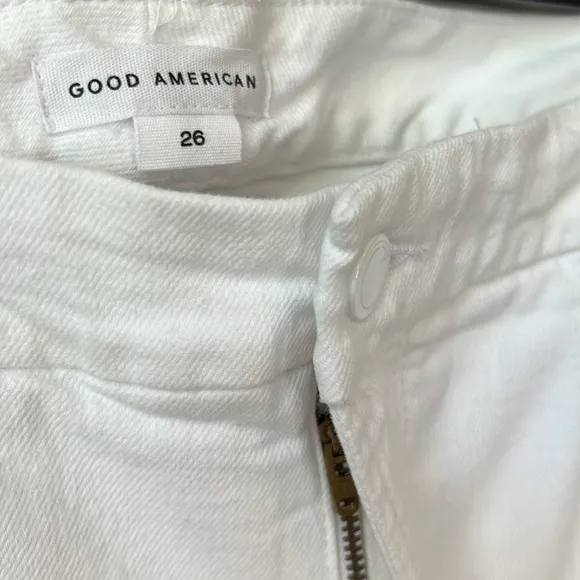 The Good American Good Legs Straight Leg Raw Hem Jean Size 26