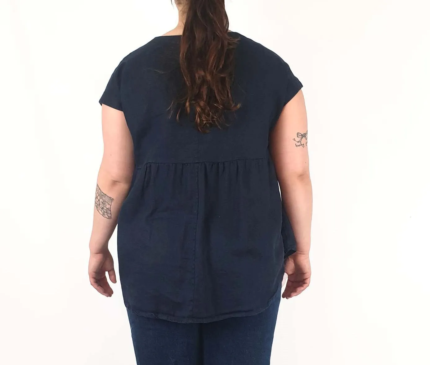 Tirelli navy top size L