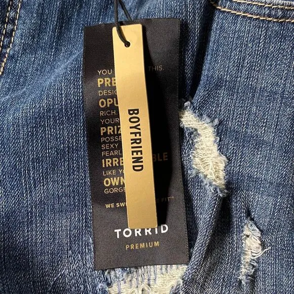Torrid Premium Jeans 14 Blue Med Wash Boyfriend Distressed American Dreamer NWT