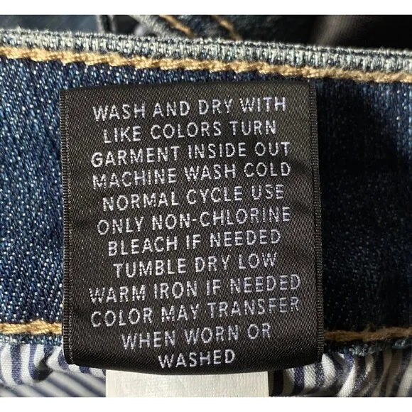 Torrid Premium Jeans 14 Blue Med Wash Boyfriend Distressed American Dreamer NWT