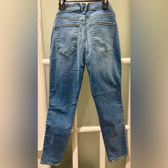 VERONICA BEARD Straight Leg Jeans