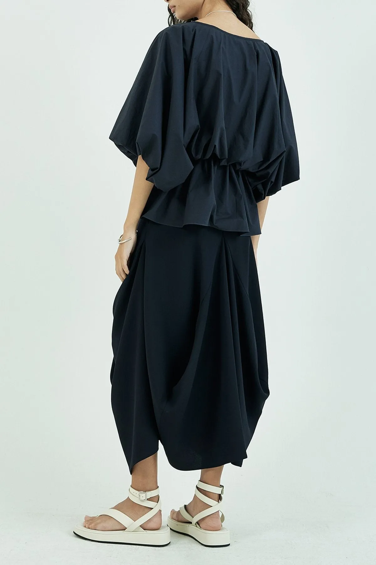 Voluminous Shape Cotton Poplin Top in Navy