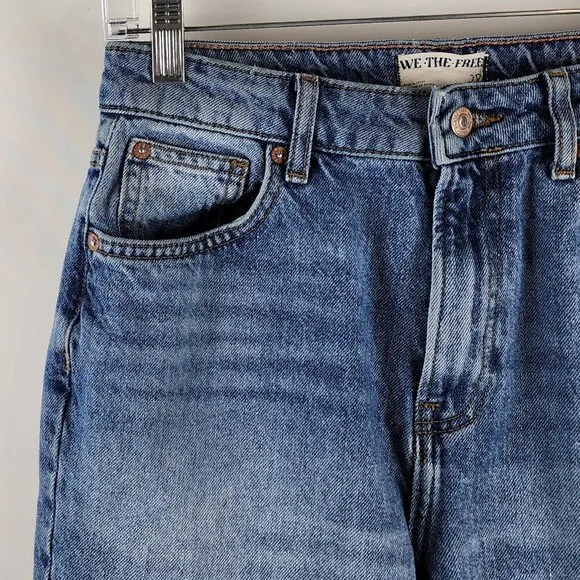 We The Free Jeans Womens 28 Blue The Pacifica Straight Leg Slim Denim (28x27)