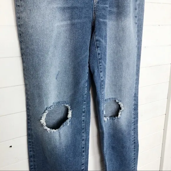 Wilson Gabrielle Distressed Boyfriend Jeans