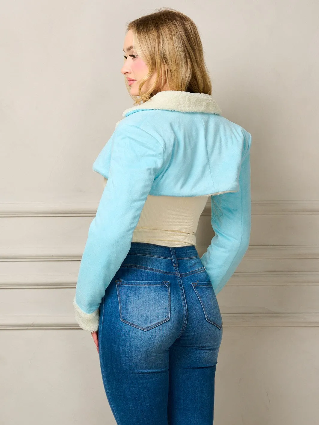 WOMEN'S LONG SLEEVE BUTTON CLOSURE SHERPA CROP JACKET