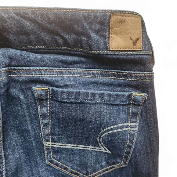 Y2K American Eagle low-rise favorite boyfriend jeans 2 short